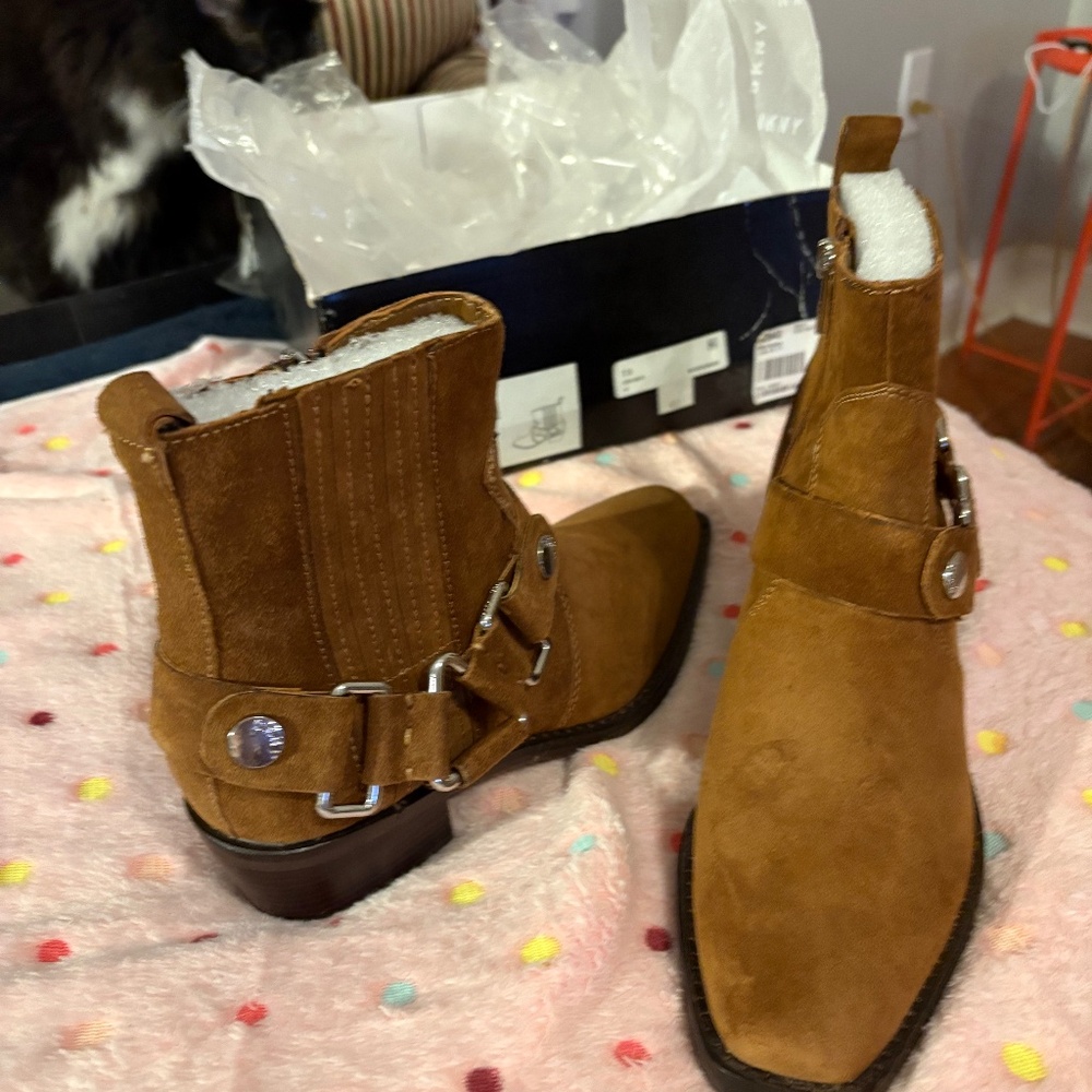 DKNY Mina western harness ankle bootie